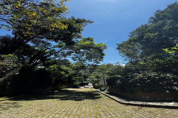 Foto de inmueble en Rancho Cortes, Col. Lomas del Mirador C.P. 62350, Cuernavaca