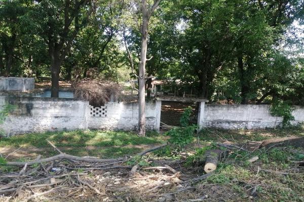 Foto de inmueble en Carretera Federal Amacuzac - Puente de Ixtla, Col. Puente de Ixtla Centro C.P. 62660, Puente de Ixtla