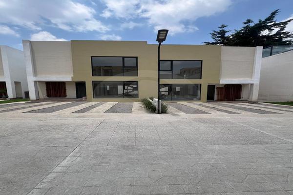 Foto de inmueble en Presa Paraíso 4-0, Col. San Juan Totoltepec C.P. 53270, Naucalpan de Juárez