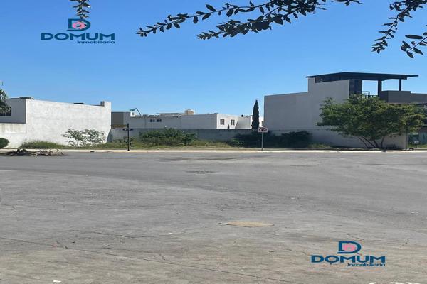 Foto de inmueble en Terreno Comercial  en Venta en Fracc Almeria, Apodaca, N.l. #0, Col. Almería C.P. 66626, Apodaca