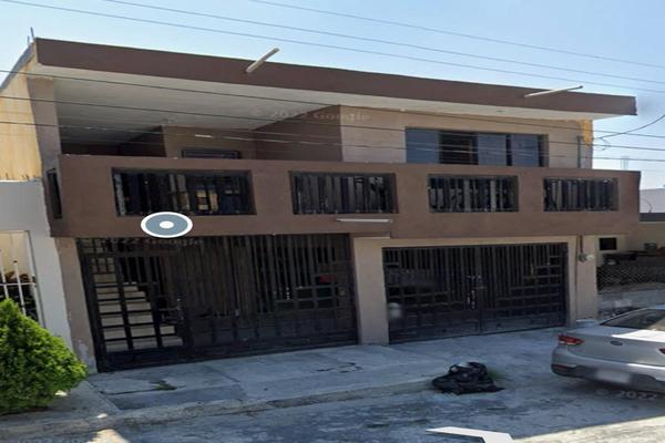 Foto de inmueble en Nora Quintana #516, Col. Arboledas del Oriente C.P. 67117, Guadalupe