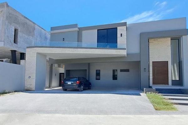 Foto de inmueble en , Col. Campestre Santiago C.P. 67318, Santiago