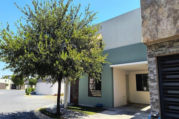 Foto de inmueble en Capellanía, Col. Capellanía Residencial C.P. 66604, Apodaca