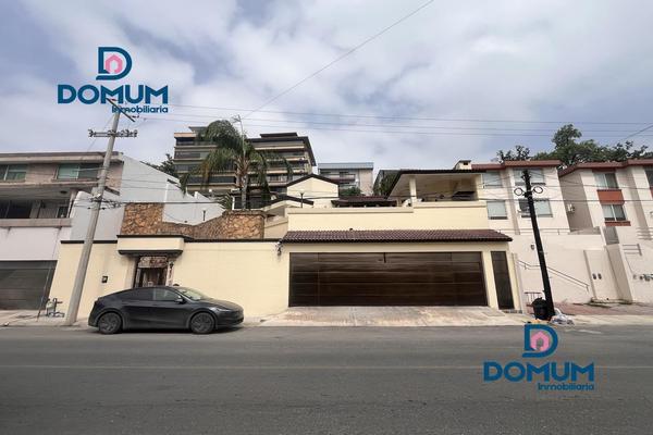 Foto de inmueble en Casa Venta en Fuentes del Valle!!, Col. Fuentes del Valle C.P. 66224, San Pedro Garza García