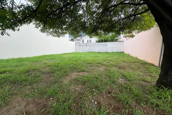 Foto de inmueble en AV EUGENIO GARZA SADA #6912, Col. Lagos del Bosque C.P. 64890, Monterrey
