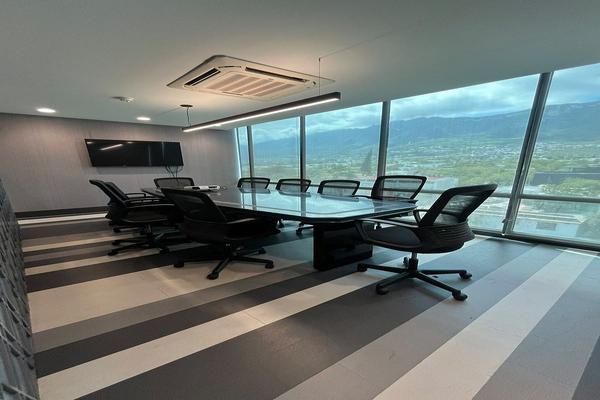 Foto de inmueble en Los Aldama, Col. Los Encinos C.P. 66200, San Pedro Garza García
