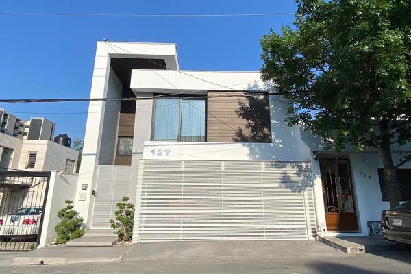 Foto de inmueble en Porfirio Díaz, Col. Los Encinos C.P. 66200, San Pedro Garza García