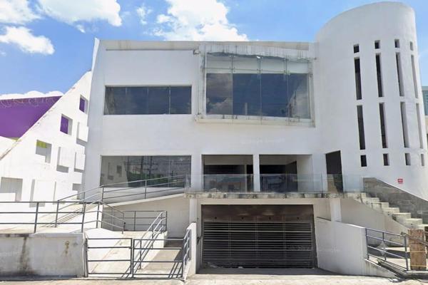 Foto de inmueble en Edificio Comercial en Venta en Av. Diego Díaz de Berlanga, San Nicolás de los Garza, N.l. de los Gar, Col. Pedregal de Santo Domingo C.P. 66444, San Nicolás de los Garza