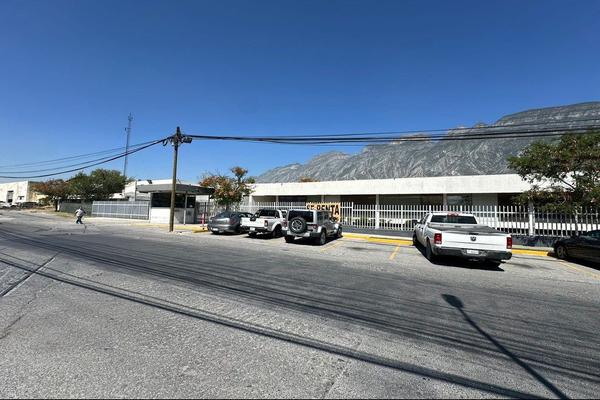Foto de inmueble en , Col. San Pedro 400 C.P. 66210, San Pedro Garza García