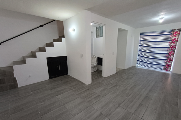Foto de inmueble en LOTE DE TERRENO MARCADO CON EL NUMERO 35 DE LA MANZANA 728, DEL FRACCIONAMIENTO SANTA CECILIA, SEGUN, Col. Santa Cecilia C.P. 66636, Apodaca