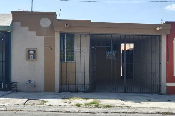 Foto de inmueble en Calle San Cristóbal 638, Col. Jardines de La Silla C.P. 67286, Juárez