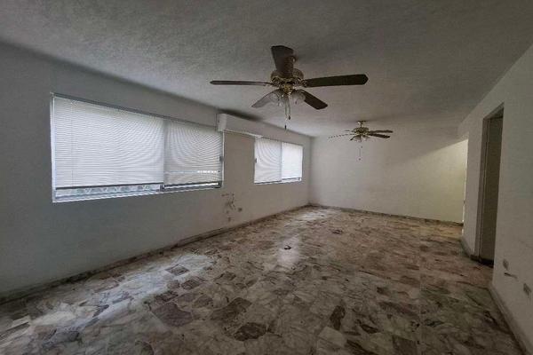 Foto de inmueble en Factores Mutuos #225, Col. Mitras Centro C.P. 64460, Monterrey