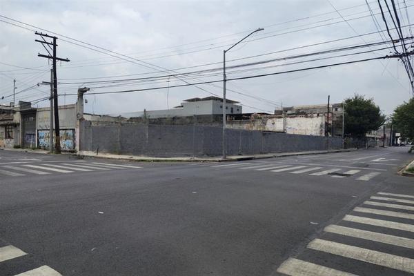Foto de inmueble en calle, Col. Monterrey Centro C.P. 64000, Monterrey