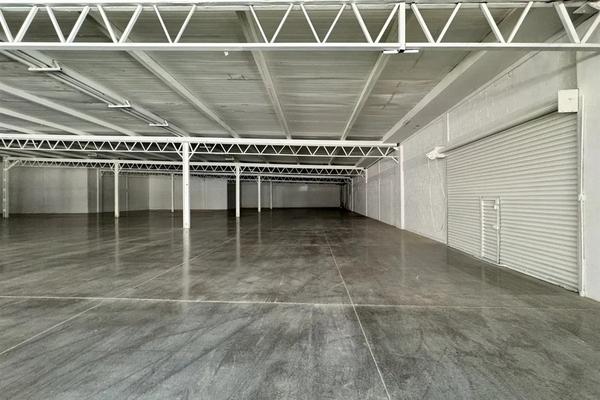Foto de inmueble en calle, Col. Monterrey Centro C.P. 64000, Monterrey