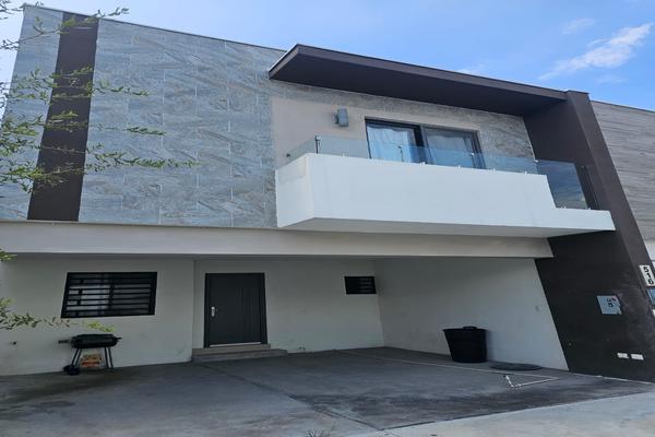 Foto de inmueble en Arbados Sector Floresta, Col. Parque Industrial Apodaca C.P. 66633, Apodaca