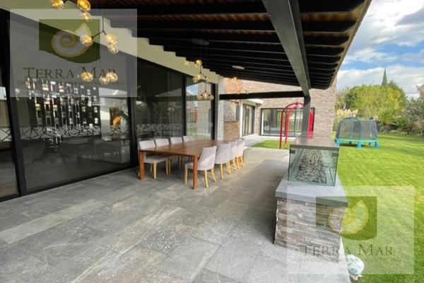 Foto de inmueble en La Cañada, Calzada Zavaleta., Col. Bosques de la Cañada C.P. 72498, Puebla
