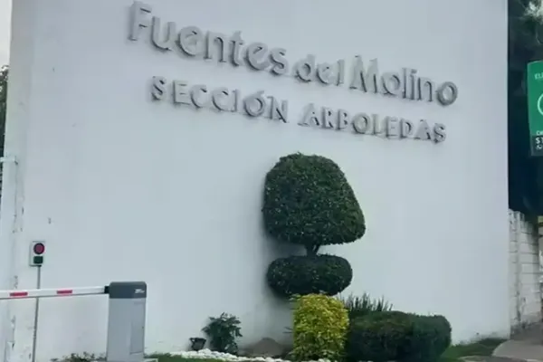 Foto de inmueble en AV. FUENTES DEL MOLINO #9, Col. Fuentes del Molino C.P. 72700, Cuautlancingo
