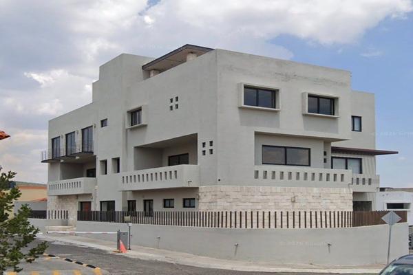 Foto de inmueble en Av Jurica, Col. Altavista Juriquilla C.P. 76230, Querétaro