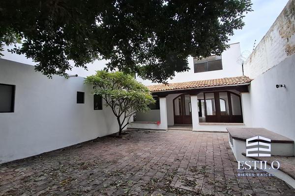 Foto de inmueble en Orquideas, Col. Jardines de Querétaro C.P. 76020, Querétaro