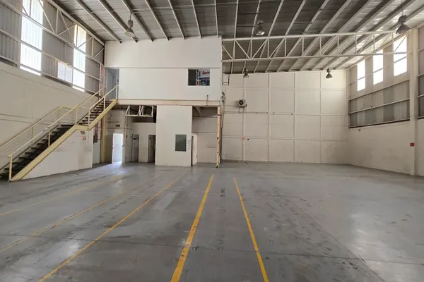 Foto de inmueble en Av. 5 de Febrero #1702, Col. Parque Industrial Jurica C.P. 76127, Querétaro