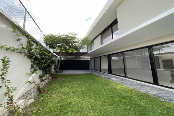 Foto de inmueble en Boulevard Arco de Piedra, Col. Parque Industrial Jurica C.P. 76127, Querétaro