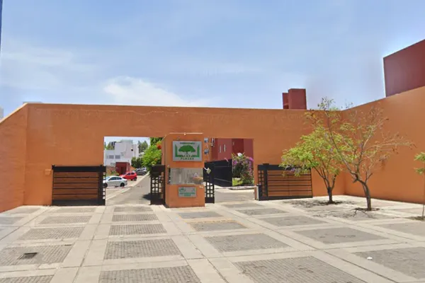 Foto de inmueble en Av. Peñuelas #99, Col. Peñuelas C.P. 76148, Querétaro