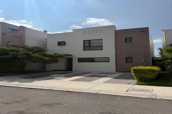Foto de inmueble en Av. Peña de Bernal, Col. Residencial el Refugio C.P. 76146, Querétaro