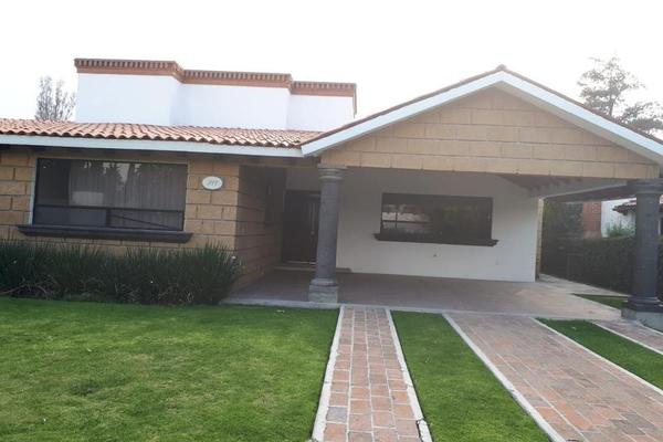 Foto de inmueble en "casa de 1 Planta en Club de Golf San Gil con Amplio Jardín y Terraza", Col. Rinconada de San Juan C.P. 76807, San Juan del Río