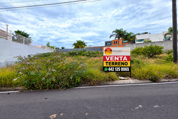 Foto de inmueble en San Bernardo, Col. San Francisco Juriquilla C.P. 76230, Querétaro