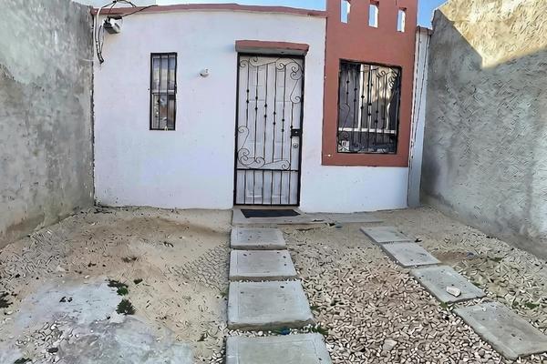 Foto de inmueble en Casa EN Venta, Fracc. Casas DEL Mar, MZ 134, Calle MAR Mediterraneo, Cancun Q. Roo., Col. Supermanzana 94 C.P. 77517, Benito Juárez