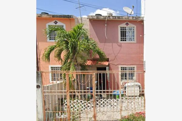 Foto de inmueble en RETORNO KEH #0, Col. Villas Lakin C.P. 77539, Benito Juárez