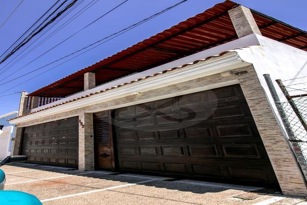 Foto de inmueble en Playa Copacabana 100, Col. Playas del Sur C.P. 82040, Mazatlán