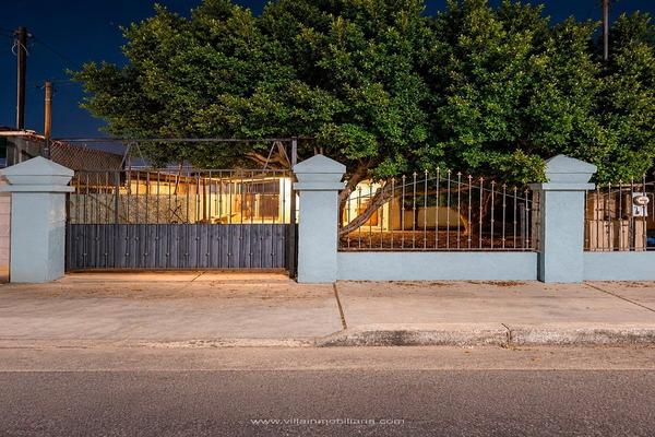 Foto de inmueble en Av. Durango entre calles 27 y 28, Col. Campestre C.P. 83499, San Luis Río Colorado
