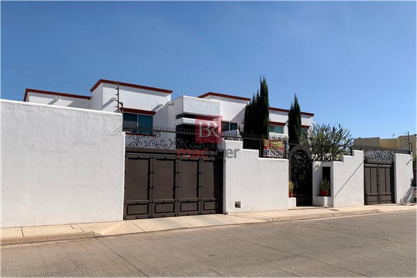 Foto de inmueble en Padre Diego Vanderzipe 3014, Los Misioneros, Col. Privada de La Laguna C.P. 85134, Cajeme