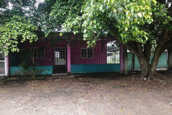 Foto de inmueble en calle constitución, Col. Huimanguillo Centro C.P. 86400, Huimanguillo