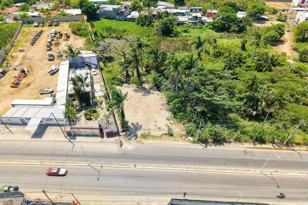 Foto de inmueble en Terreno en Venta Col Miguel Hidalgo Villahermosa, Col. Residencial Paseo de las Palmas C.P. 86050, Centro