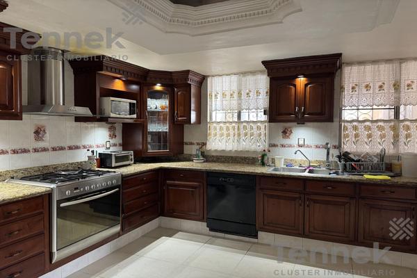 Foto de inmueble en Venta DE Casa DE 4 Recamaras EN Col. Jardin 20 DE Noviembre. CD. Madero, Tamps #214, Col. Jardín 20 de Noviembre C.P. 89440, Ciudad Madero