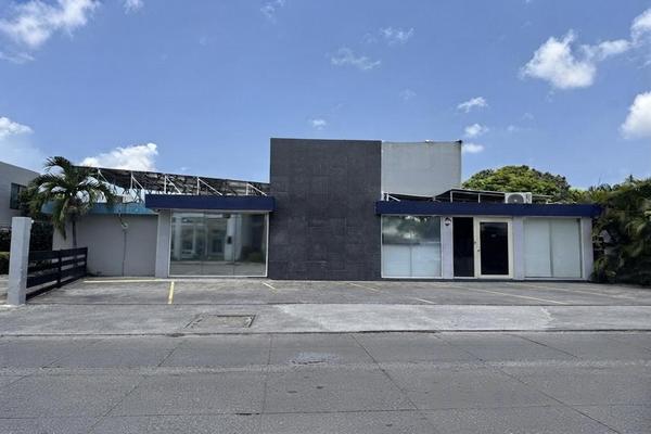 Foto de inmueble en Edificio en Petrolera, Tampico, Col. Petrolera C.P. 89110, Tampico