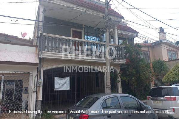 Foto de inmueble en Venta Casa 4 Hab. Col. 27 de Septiembre Poza Rica Veracruz, Col. 27 de Septiembre C.P. 93320, Poza Rica de Hidalgo
