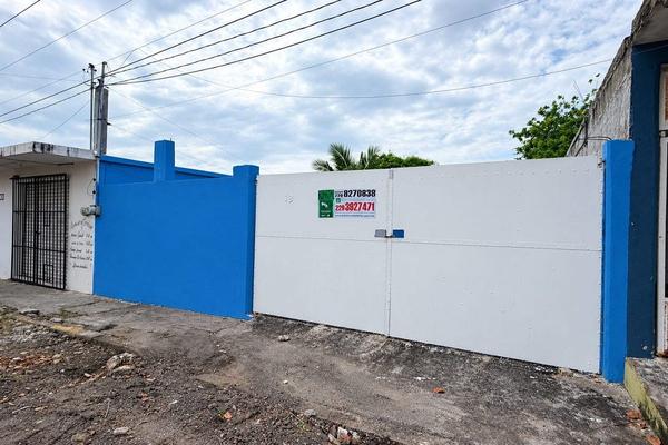 Foto de inmueble en Otilio Montaño, Col. Ejido Primero de Mayo Sur C.P. 94297, Boca del Río