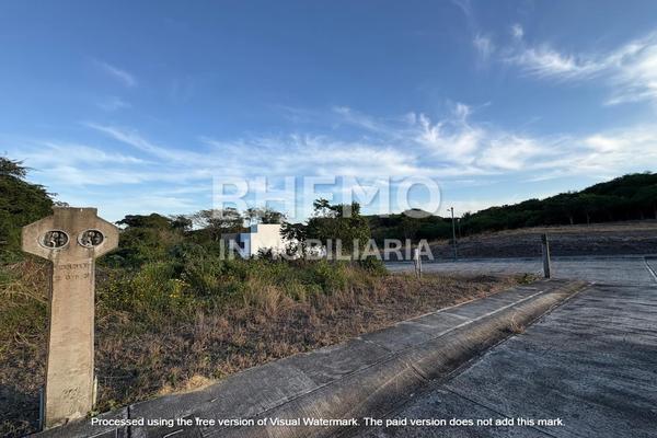 Foto de inmueble en Terreno Venta 676 m² Col. Lomas de Jardines Tuxpan, Ver., Col. Jardines de Tuxpan C.P. 92890, Tuxpan
