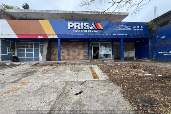 Foto de inmueble en Local Comercial Renta 505 m² Col. La Rivera Tuxpan, Ver. #0, Col. La Rivera C.P. 92870, Tuxpan
