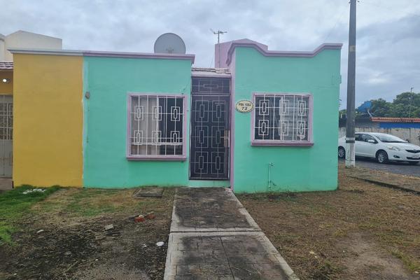Foto de inmueble en Avenida Xana, Col. Las Bajadas C.P. 91726, Veracruz