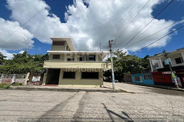 Foto de inmueble en Calle Cuitláhuac, Col. Miguel Alemán, Tuxpan, Ver., Col. Playa Azul C.P. 92773, Tuxpan