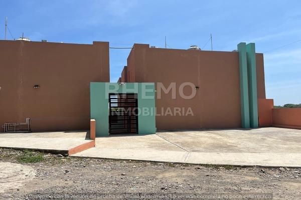 Foto de inmueble en Departamentos Horizontal EN Venta Col. Universitaria Alto Lucero Tuxpan, Ver., Col. Universitaria C.P. 92895, Tuxpan