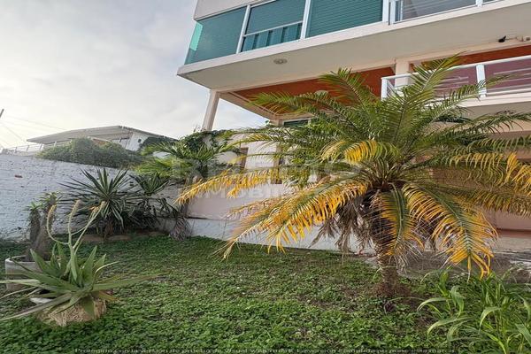 Foto de inmueble en Casa Amueblada en Renta Frente al Rio, Tuxpan, Ver., Col. Zapote Gordo C.P. 92860, Tuxpan
