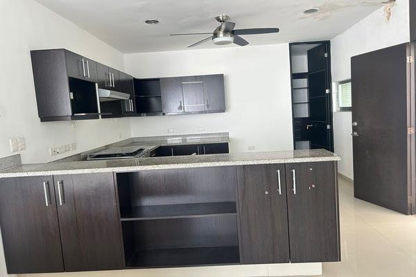 Foto de inmueble en 11A, Col. Altabrisa C.P. 97130, Mérida