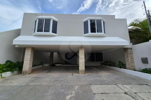 Foto de inmueble en Calle 1ᴬ 300, Col. Campestre C.P. 97120, Mérida Foto de inmueble en Calle 1ᴬ 300, Col. Campestre C.P. 97120, Mérida