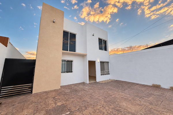 Foto de inmueble en calle 73, Col. Caucel C.P. 97314, Mérida