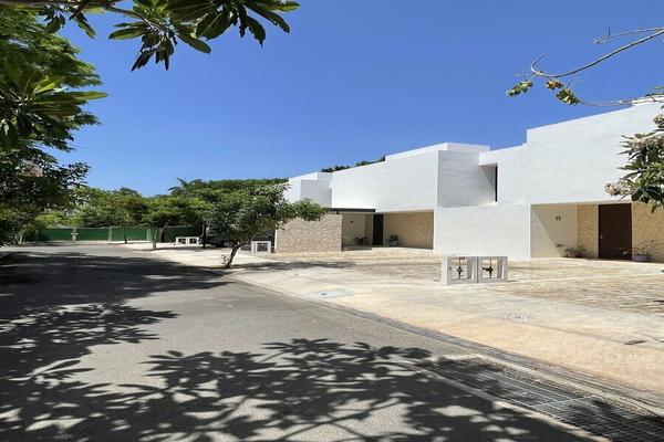 Foto de inmueble en calle 23, Col. Chuburna de Hidalgo C.P. 97205, Mérida